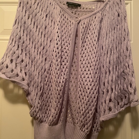BCBGmaxazria- Delicate sleeveless sweater/shawl/poncho Easter egg purple-Medium - Picture 1 of 4